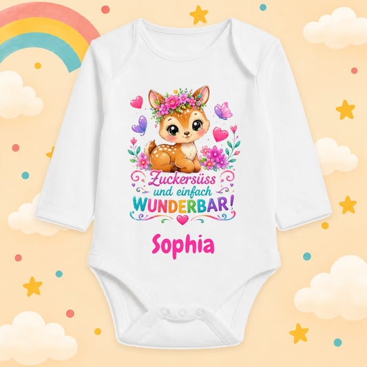Babybody Mädchen personalisiert mit Wunschname Reh Motiv & Spruch Zuckersüß und einfach wunderbar Individuell bedruckt langarm Baumwolle weiß Geschenk zur Geburt, Taufe & Babyparty