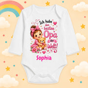 Babybody Mädchen personalisiert mit Wunschname Motiv & Spruch Ich habe den besten Opa der Welt Individuell bedruckt langarm Baumwolle weiß Geschenk zur Geburt, Taufe & Babyparty