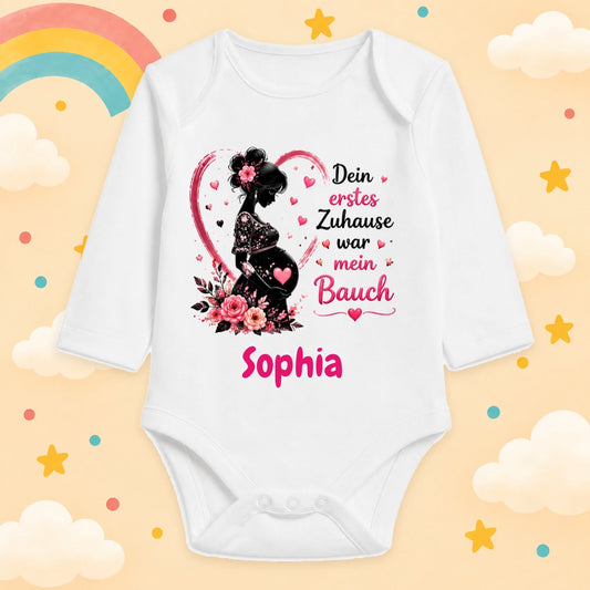 Babybody Mädchen personalisiert mit Wunschname Motiv & Spruch Dein erstes Zuhause war mein Bauch Individuell bedruckt langarm Baumwolle weiß Geschenk zur Geburt, Taufe & Babyparty