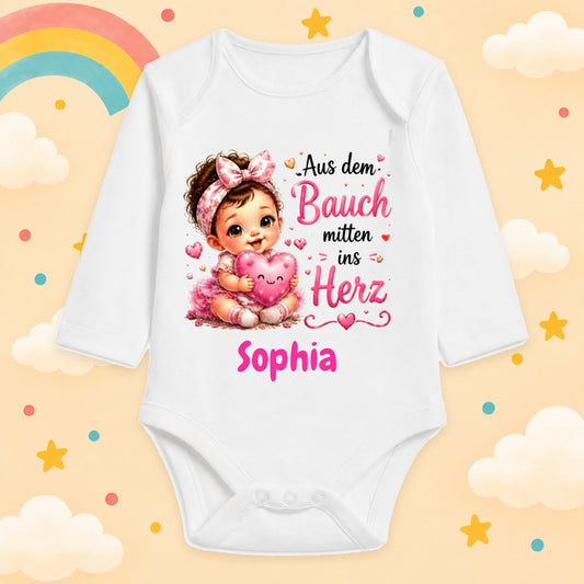 Babybody Mädchen personalisiert mit Wunschname Motiv & Spruch Aus dem Bauch mitten ins Herz Individuell bedruckt langarm Baumwolle weiß Geschenk zur Geburt, Taufe & Babyparty