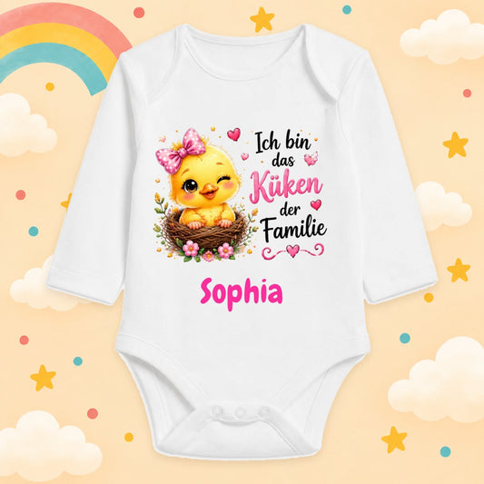 Babybody Mädchen personalisiert mit Wunschname Motiv & Spruch Ich bin das Küken der Familie Individuell bedruckt langarm Baumwolle weiß Geschenk zur Geburt, Taufe & Babyparty