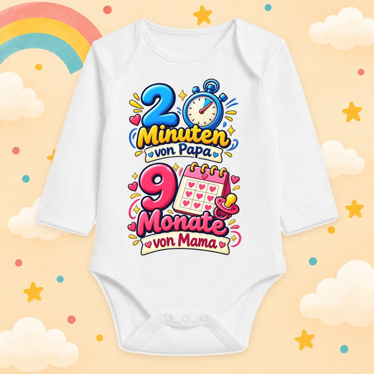 Babybody Langarm 2 Minuten von Papa 9 Monate von Mama – Lustiger Spruchbody aus 100 % Baumwolle – Geschenk zur Geburt, Babyparty & für werdende Eltern – Weiß