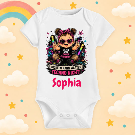 Babybody Personalisiert Techno Mädchen Motiv & Spruch Wickeln kann warten Individuell bedruckt mit Wunschname Baumwolle Geschenk zur Geburt, Taufe & Babyparty