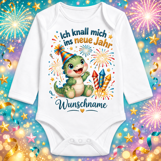 Babybody Langarm – Ich knall mich ins neue Jahr – Dino mit Wunschname – festlicher Silvester-Hintergrund