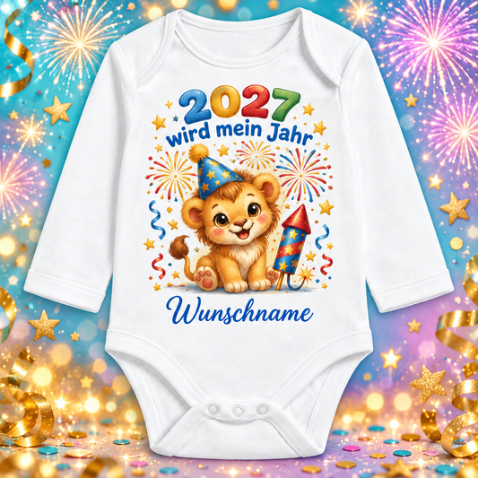 Babybody Langarm – 2027 wird mein Jahr – Löwe mit Wunschname – festlicher Silvester-Hintergrund