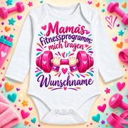 Mamas Fitnessprogramm: mich tragen – Langarmbody mit Wunschname und Hintergrund
