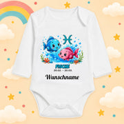 Babybody Langarm – Sternzeichen Fische | mit Wunschname – Motiv 2 – Produktansicht
